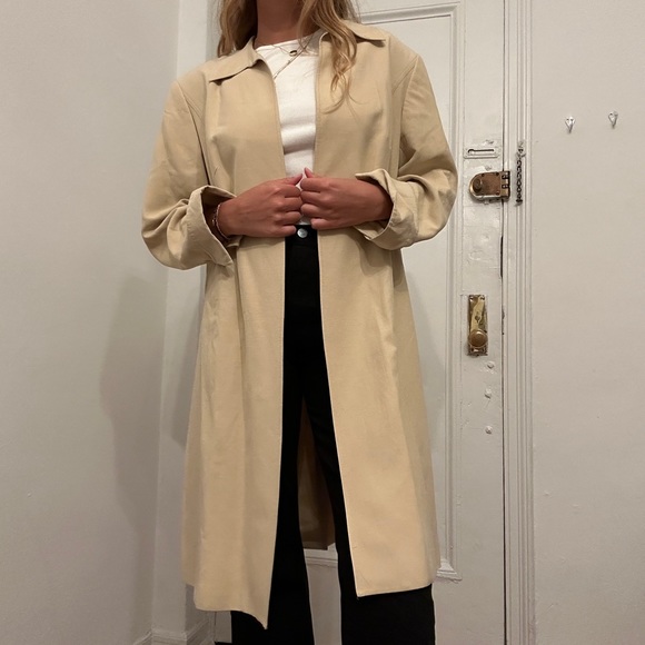 Vintage Coat - Picture 4 of 9